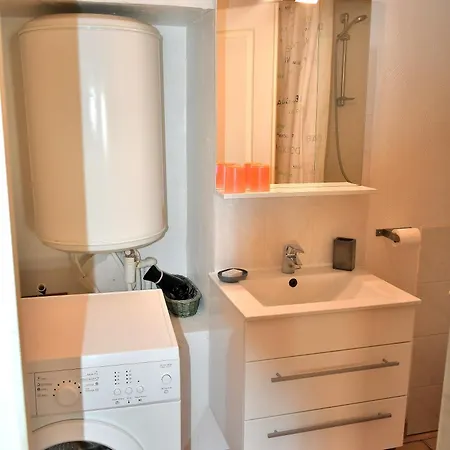 At'home, Au Centre Du Vieux Montelimar, Cosy, Wifi Apartment