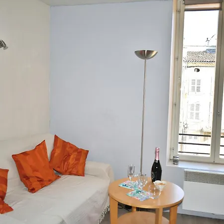 At'home, Au Centre Du Vieux Montelimar, Cosy, Wifi Apartment