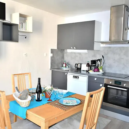 Apartment At'home, Au Centre Du Vieux Montelimar, Cosy, Wifi *